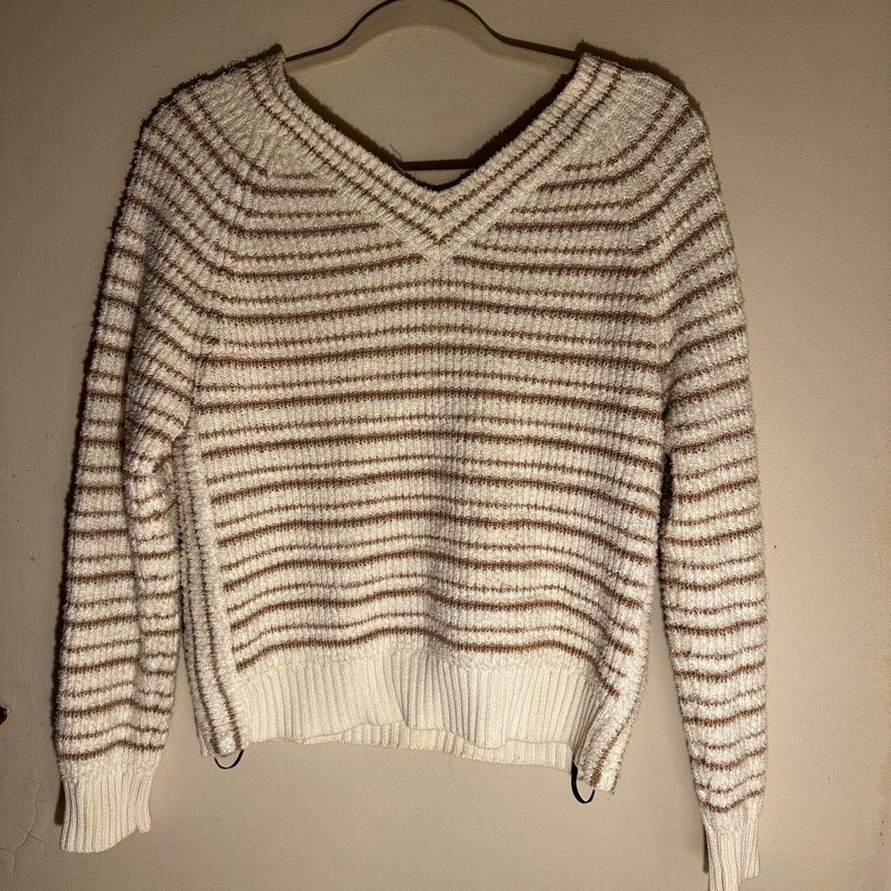 Calvin Klein Jeans Women’s V-Neck Sweater (s)